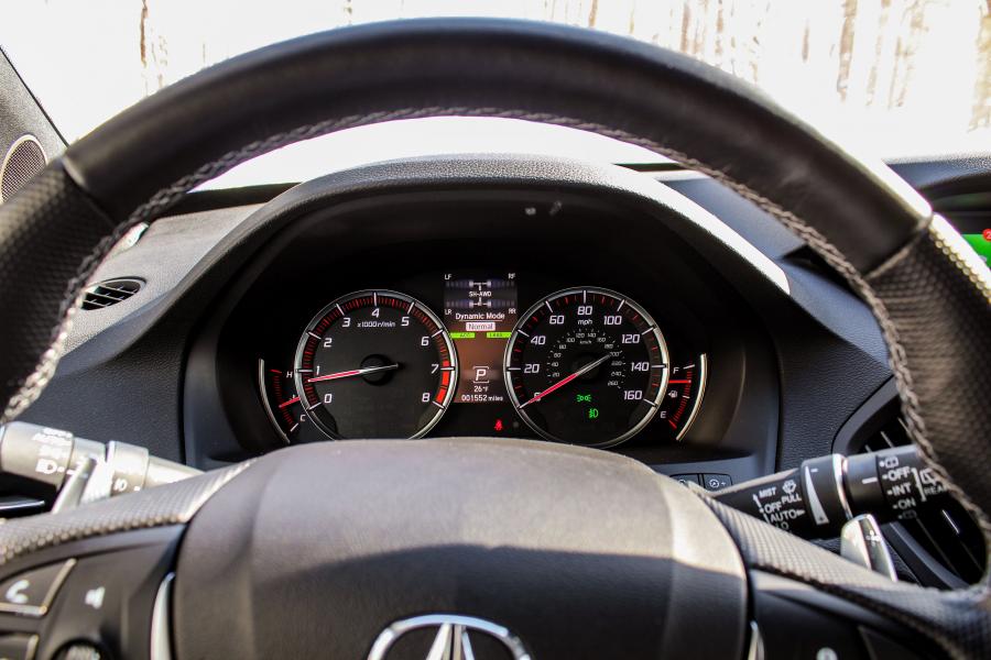 Панель приборов Acura MDX A-Spec (YD3) 2018 года  (фото 34 из 40)